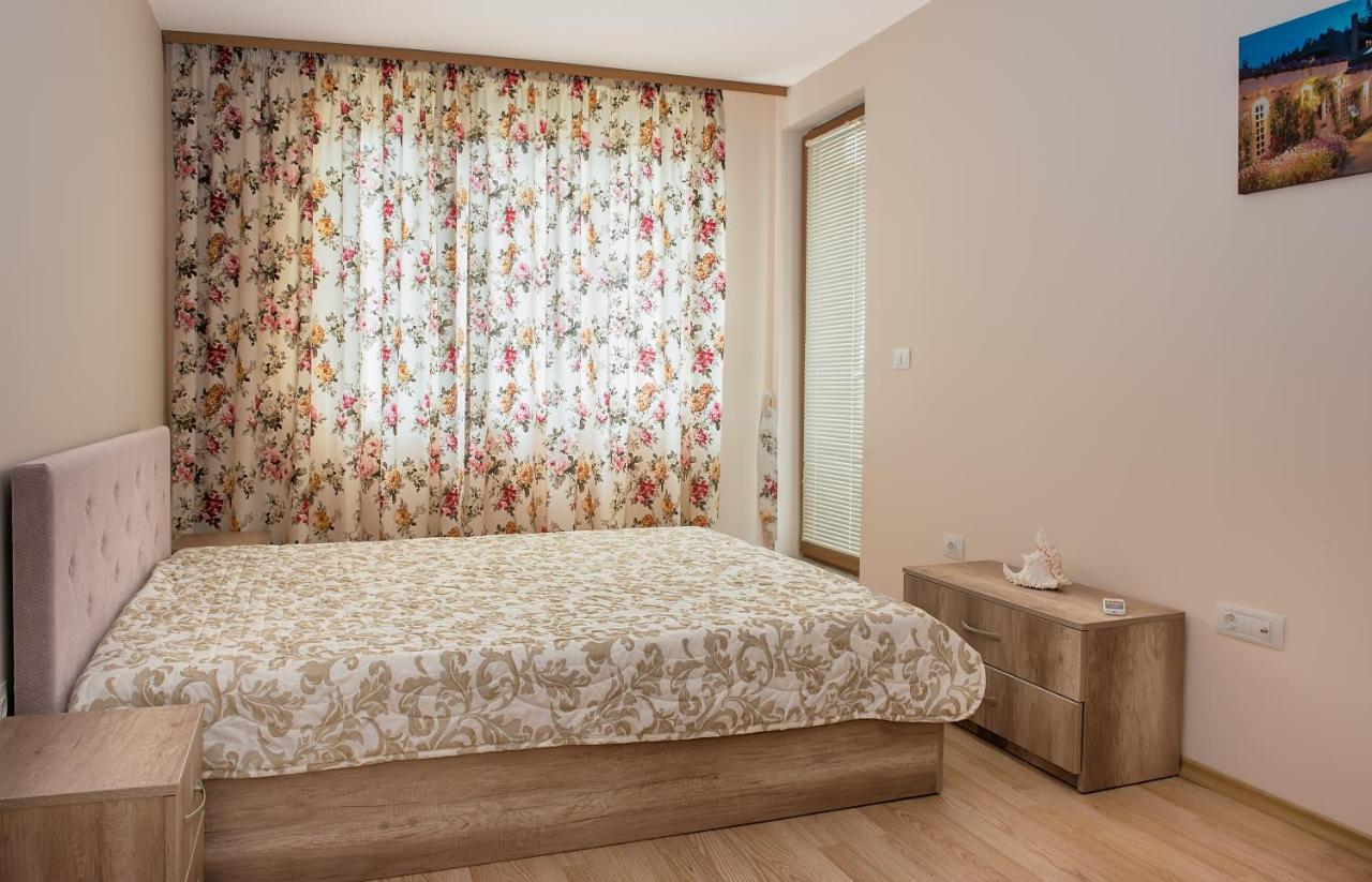 Garden Of Eden Pmg Apartments Sveti Vlas Exterior foto