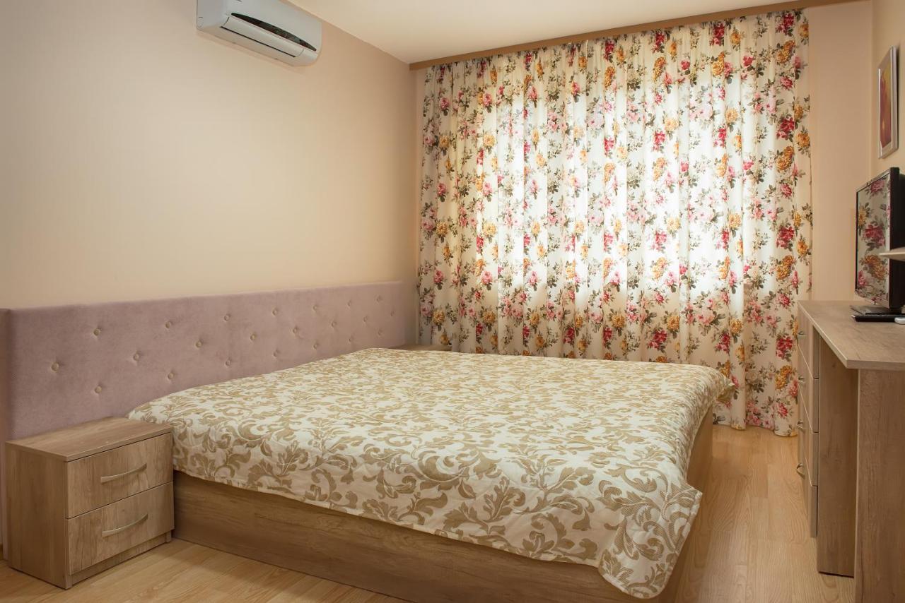 Garden Of Eden Pmg Apartments Sveti Vlas Exterior foto