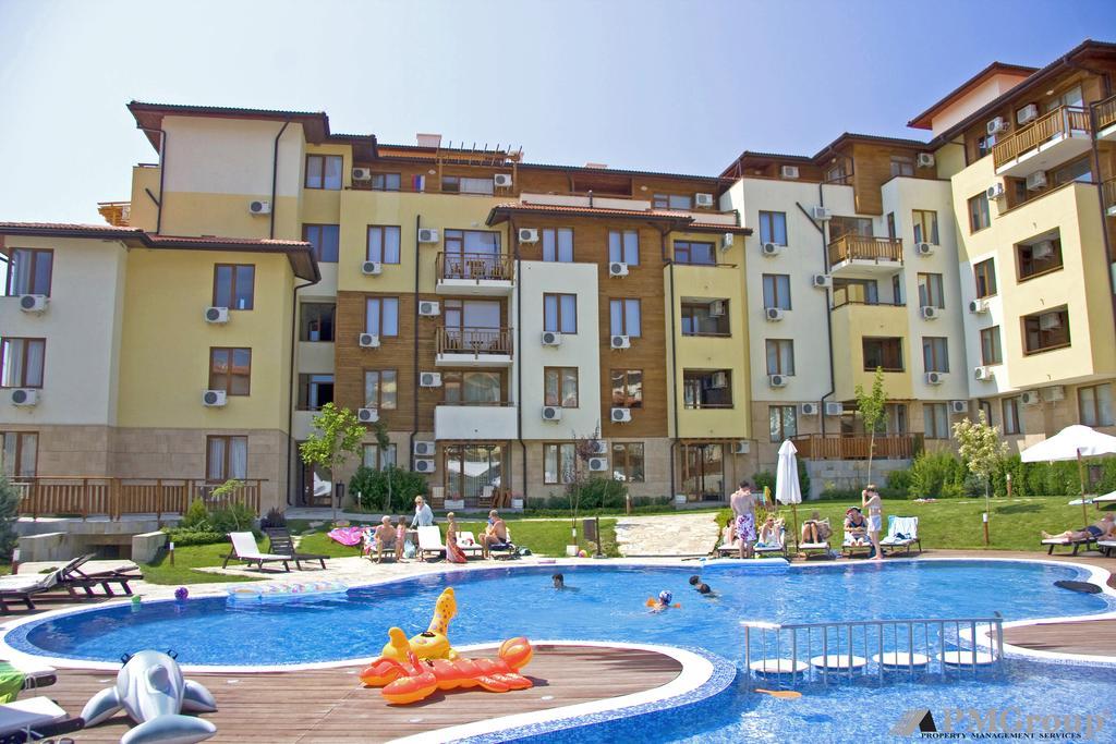 Garden Of Eden Pmg Apartments Sveti Vlas Exterior foto